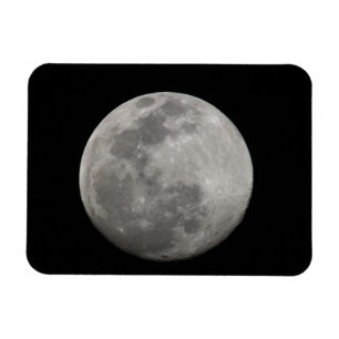 Ímã Lua cheia em preto e branco. Crédito: Arthur