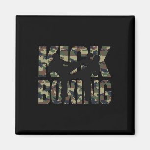 Imã Luta de Kickboxing com Design Grunge entre Dois Lu