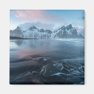 Imã Luz surpreendente em Islândia Stokksnes,