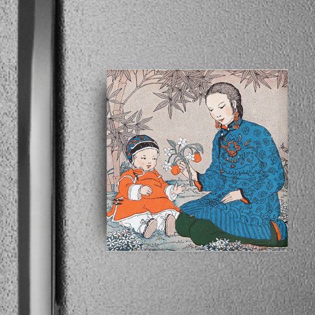 Imã Mãe Asiática e Magneta Bebê (Asian mother with baby sharing pretty orange and white flowers on square magnet.)