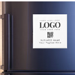 Imã Magnet ao quadrado Adicionar logotipo de empresa p<br><div class="desc">Promova sua empresa com este íman legal,  com logotipo personalizado,  código QR e texto. Adicione facilmente seus detalhes clicando na opção "personalizar".</div>