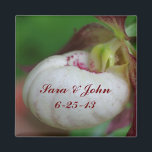 Imã Magnet De Favor Do Casamento Da Orquídea Branca<br><div class="desc">Fotografia de flor de orquídea branca e primavera delicada, do escorregador branco, por Susan, favor de um imã. Preencha suas informações na modelo. Faça mais alterações no tamanho, estilo e cor da fonte, clicando em Personalizar. Se tiver perguntas ou pedidos, contacte-me. Este design está disponível em muitos produtos na minha...</div>