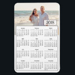 Ímã Magnet de Fotografias do Casal Personalizado do Ca<br><div class="desc">Calendário 2018 Foto personalizada do casamento Magnet</div>