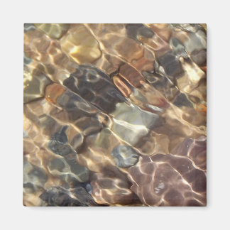 Imã magnet Nova Scotia pebbles debaixo de água