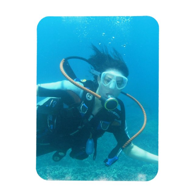 Ímã Magneta flexível Scuba Girl (Vertical)