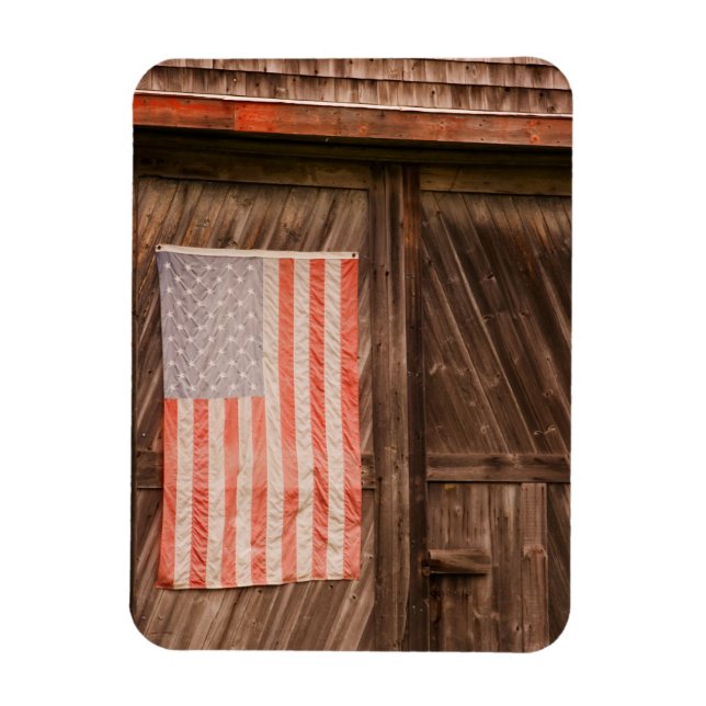 Ímã Maine, bandeira americana desbotada na porta do an (Vertical)