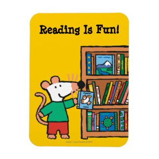 Ímã Maisy e uma prateleira de livros