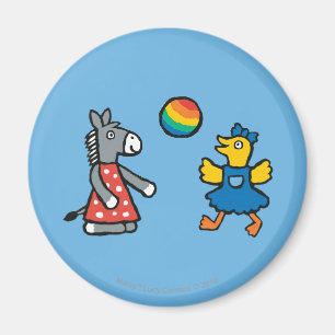 Imã Maisy no pré-escolar com os amigos no campo de