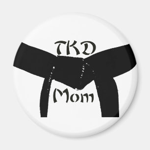 Imã Mamã do cinturão negro TKD das artes marciais