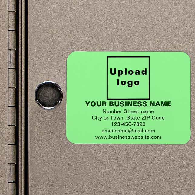 Ímã Marca comercial no retângulo verde claro flexível (Your business brand on light green rectangle flexible magnet as marketing material.)