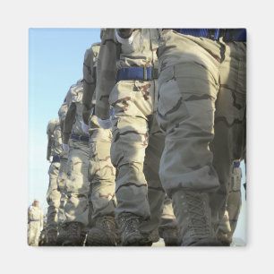 Imã Março iraquiano dos recrutas da força aérea