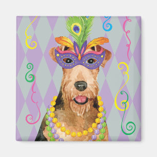 Imã Mardi Gras Airedale