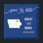 Imã Marinho Iowa Wedding Salvar Mapa de Data<br><div class="desc">Você escolheu um lugar especial para o seu casamento. Agora é hora de celebrá-lo com esta imã salve a data de keepsasasasasasasakings,  com um mapa da silhueta. Para mover o coração para o lugar do seu casamento,  clique em personalizar e,  em seguida,  "personalizar ainda mais".</div>
