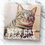 Imã Melhor Pai De Gato De Foto Personalizada De Pet Mo<br><div class="desc">Este design simples e clássico é composto por tipografia serif e adiciona uma foto personalizada</div>