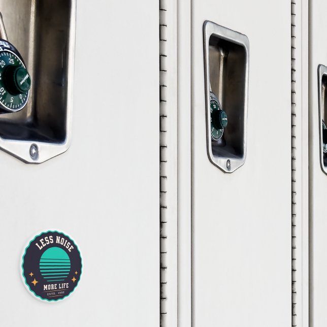 Imã Menos ruído, mais vida - Design de retrocesso (In Situ (Locker))