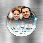 Imã Merry Christmas Photo Newlywed Turquoise Script<br><div class="desc">Celebrate your first Christmas together with this personalized keepsake magnet. The turquoise text reads "Our 1st Christmas" in stylish retro handwriting script. Replace the sample image with your favorite photo,  and add your names and the year. A white gradient filter helps make the text pop.</div>