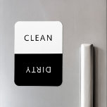 Ímã Mínimo de sujeira limpa, preta e branca<br><div class="desc">Lava-louça branca e preta moderna e minimalista,  imã limpo ou sujo para indicar pratos na cozinha doméstica.</div>