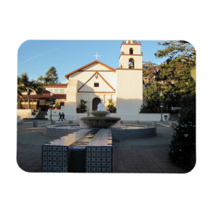 Ímã Missão de Ventura da alameda através do St.
