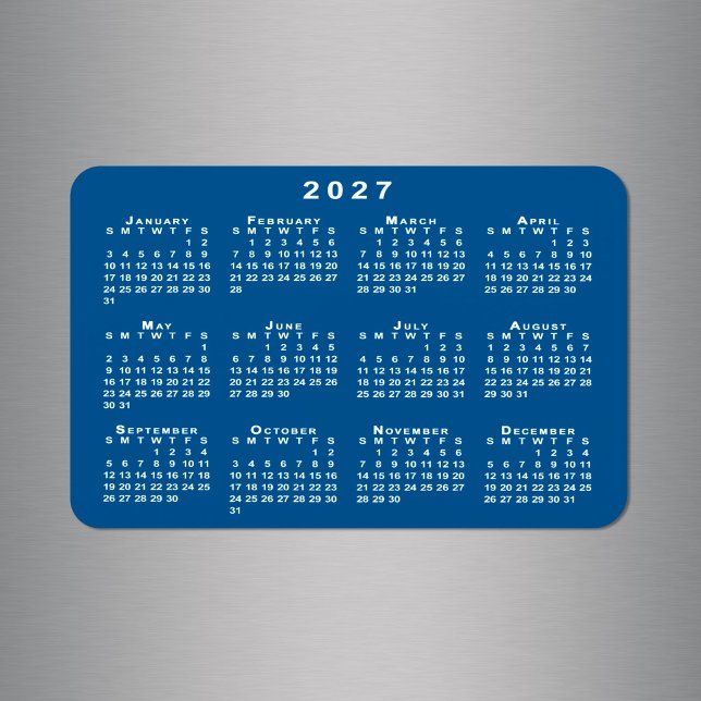 Ímã Modelo de modelo de calendário 2027 branco com fun (White 2027 Calendar Blue Background Template Magnet in situ)