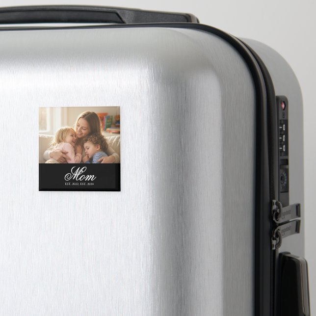 Imã Mom Established Black Elegant Script Photo (In Situ (Luggage))