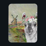 Ímã Monet Champ Tulipes e Lama Rico<br><div class="desc">Uma compilação bonita e artística apresenta a CHAMP TULIPES EN HOLLANDE de Claude Monet como pano de fundo com retrato de lama adorável com cobertura de coroa floral de cor d'água.</div>