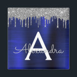 Imã Monograma de Metal Brilhante Azul Naval Prata<br><div class="desc">Ímã de festa com monograma de metal escovado glitter metálico azul naval e prata com nome e inicial. Isso torna o presente perfeito para alguém que ama luxo e estilos chiques para aniversário de 16 anos,  casamento,  chá de noiva,  aniversário de casamento,  chá de bebê ou despedida de solteira.</div>