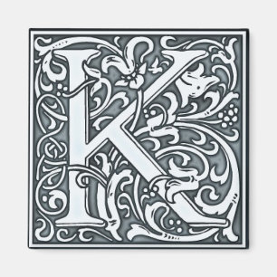 Imã monograma de prata do flourish - K