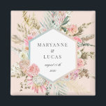 Imã monograma floral boêmico elegante<br><div class="desc">Nossa coleção "bohemian floral" tem lindas flores de blush e de lágrimas leves com folhagem bastante seca em fundo pastel de sua escolha. Junto com uma combinação de um roteiro elegante para todas as suas informações pessoais, somos positivos que você vai adorar misturar e combinar diferentes itens desta coleção. Verifique...</div>