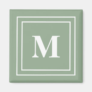 Imã Monograma Verde Sage Moderno