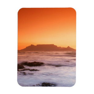 Ímã Montanha da Mesa ao Pôr-do-Sol, Bloubergstrand