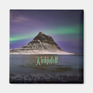 Imã Montanha Kirkjufall na Islândia Norte Lights
