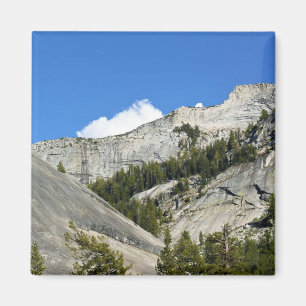 Imã Montanhas Granite no lago Tenaya, Yosemite, CA