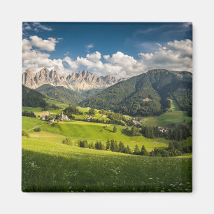 Imã Montanhas Vale do Funes, Dolomites, Itália