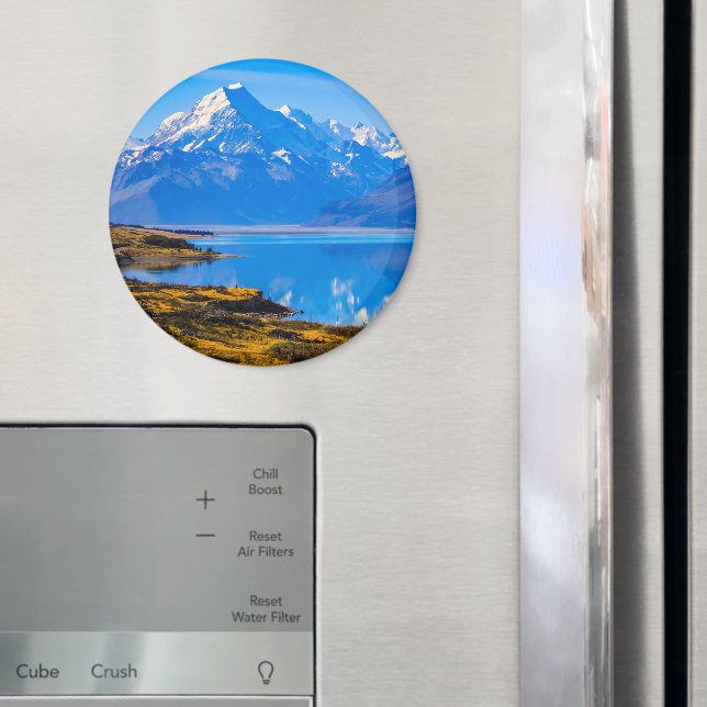 Imã Monte Cook sobre o lago Pukaki, NZ (In Situ (Fridge))