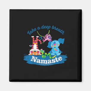 Imã Mula e Amigos Tomam Um Respiro Profundo Namaste Yo