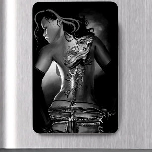 Ímã Mulher Dragão Tatuada Branca e Preta com Estilo So