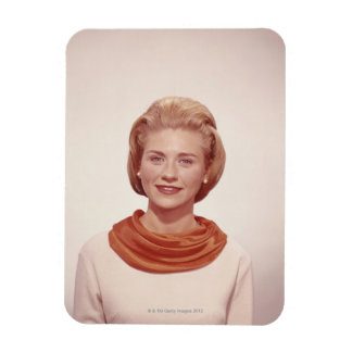 Ímã Mulher Vestindo Scarf