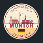 Imã Munich Germany City Skyline Emblem<br><div class="desc">Design de arte colorida e minimalista de Munique,  com monumentos e marcos da cidade na Alemanha.</div>