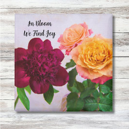 Imã Na Flora Encontramos Alegria Peônia E Rosas