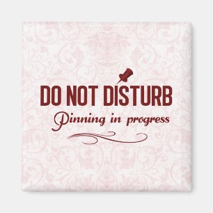 Imã Não perturbe. Fixar em andamento