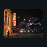 Ímã Natal em Fotografia do Brooklyn NYC no Centro<br><div class="desc">Apresenta uma fotografia a cores original de luzes de férias na Fulton Street,  no centro Brooklyn,  NYC. Muitas outras fotografias e ilustrações de Nova Iorque também estão disponíveis neste compro. Não vê exatamente o que está procurando? Entre em contato com Rebecca para ter um produto personalizado só para você!</div>