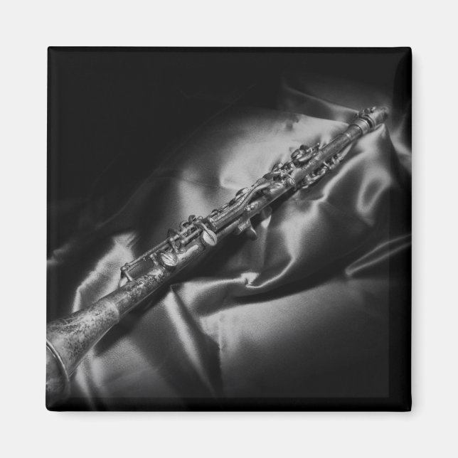 Imã Natureza-morta de clarinete antigo, P&B (Frente)