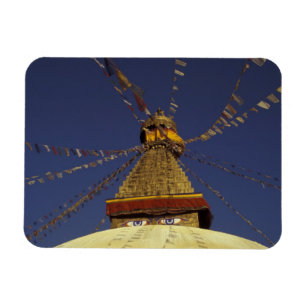 Ímã Nepal, Kathmandu. Sob bandeiras de oração, cuida