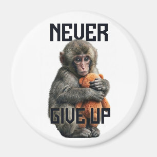 Imã Never Give Up - Resilient Baby Monkey with Teddy B