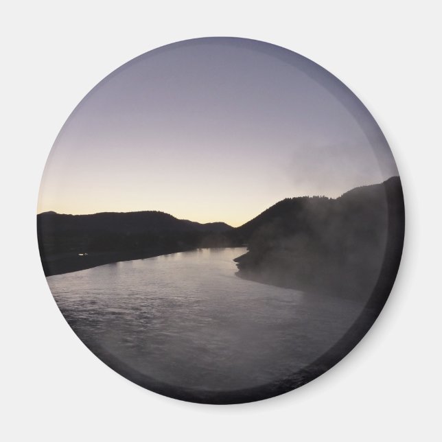 Imã Nevoeiro matinal no rio Jackson em Grand Teton (Frente)