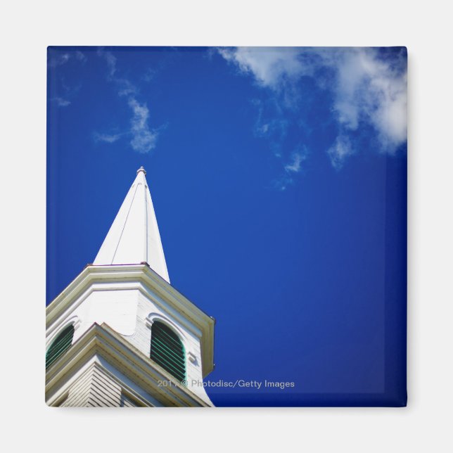 Imã New England Church Steple com céu azul (Frente)