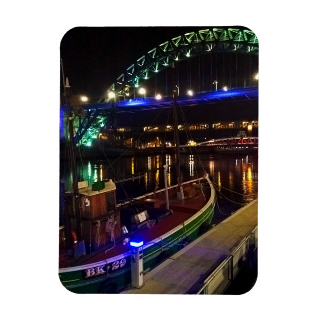Ímã Newcastle Magnet (Vertical)