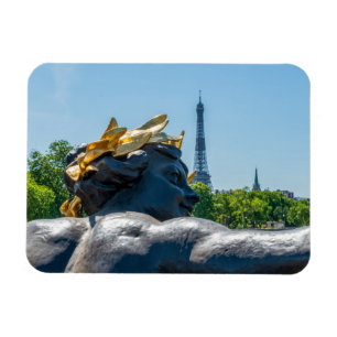 Ímã Ninfh de la Neva no Pont Alexandre III - Paris
