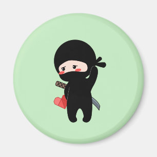 Imã Ninja Tímido Corando Segurando Coração de Papel de
