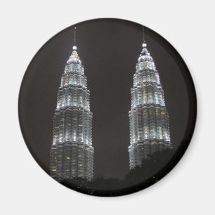 Imã noites em torres de Petronas